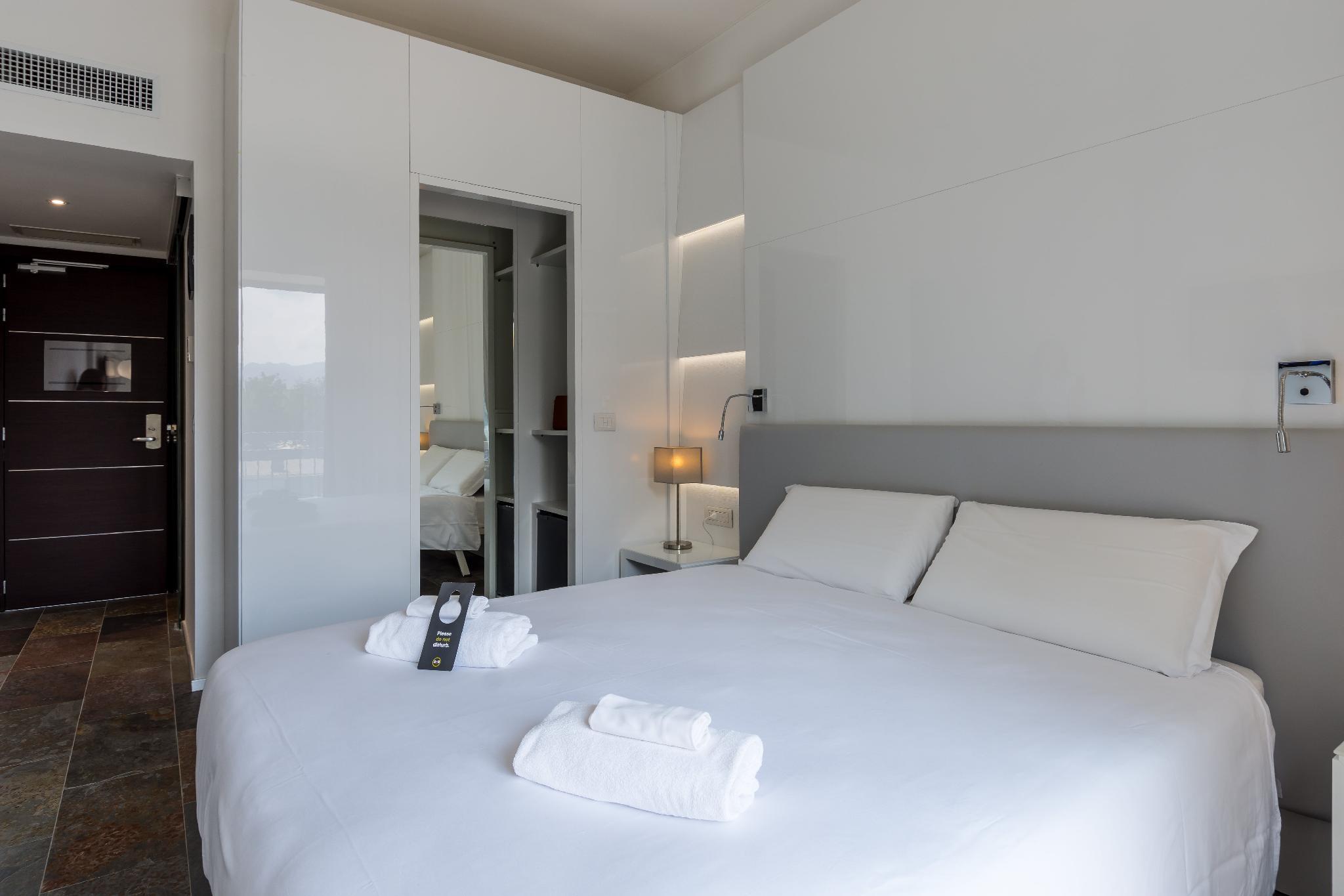 B&B Hotel Savona Eksteriør billede
