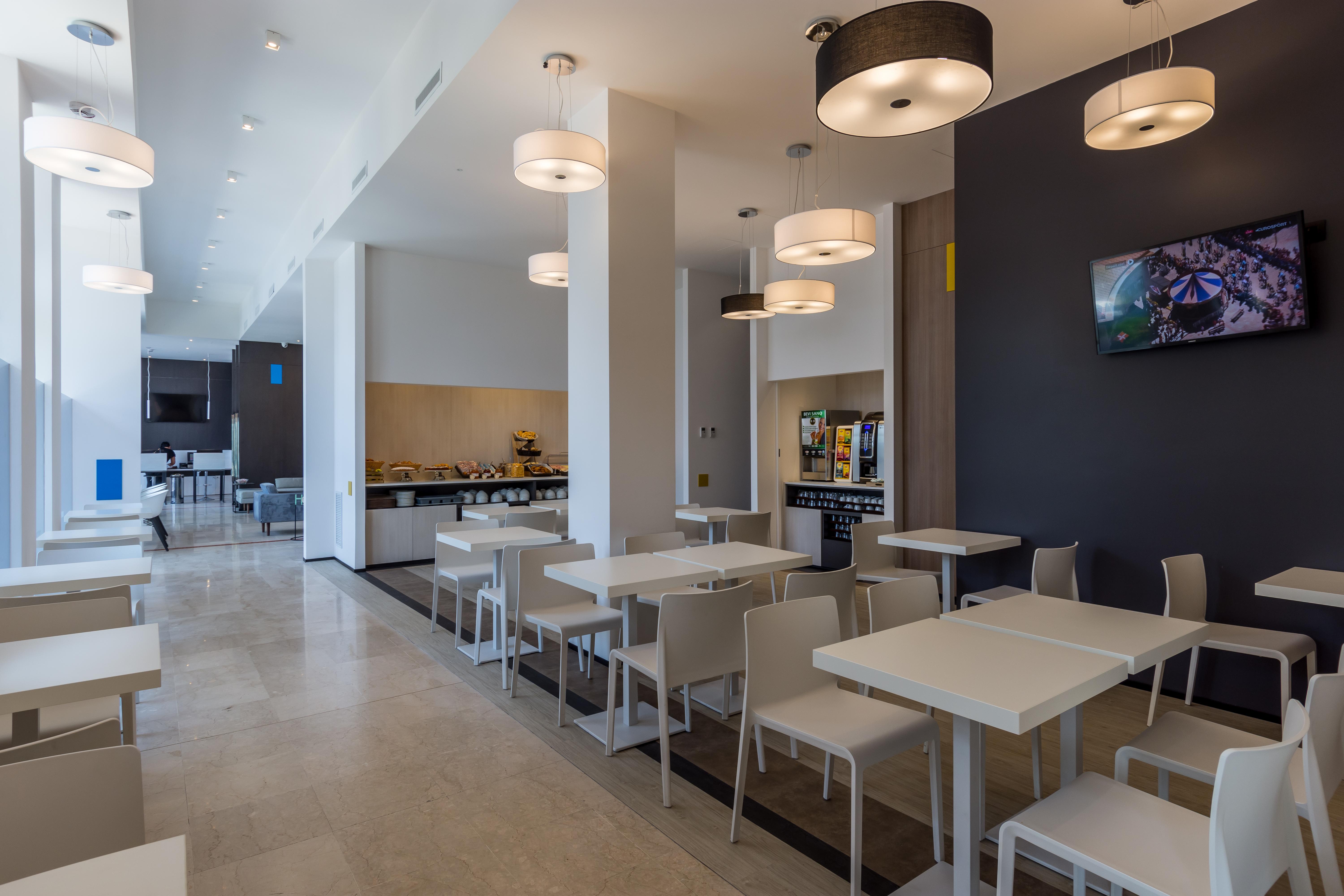 B&B Hotel Savona Eksteriør billede