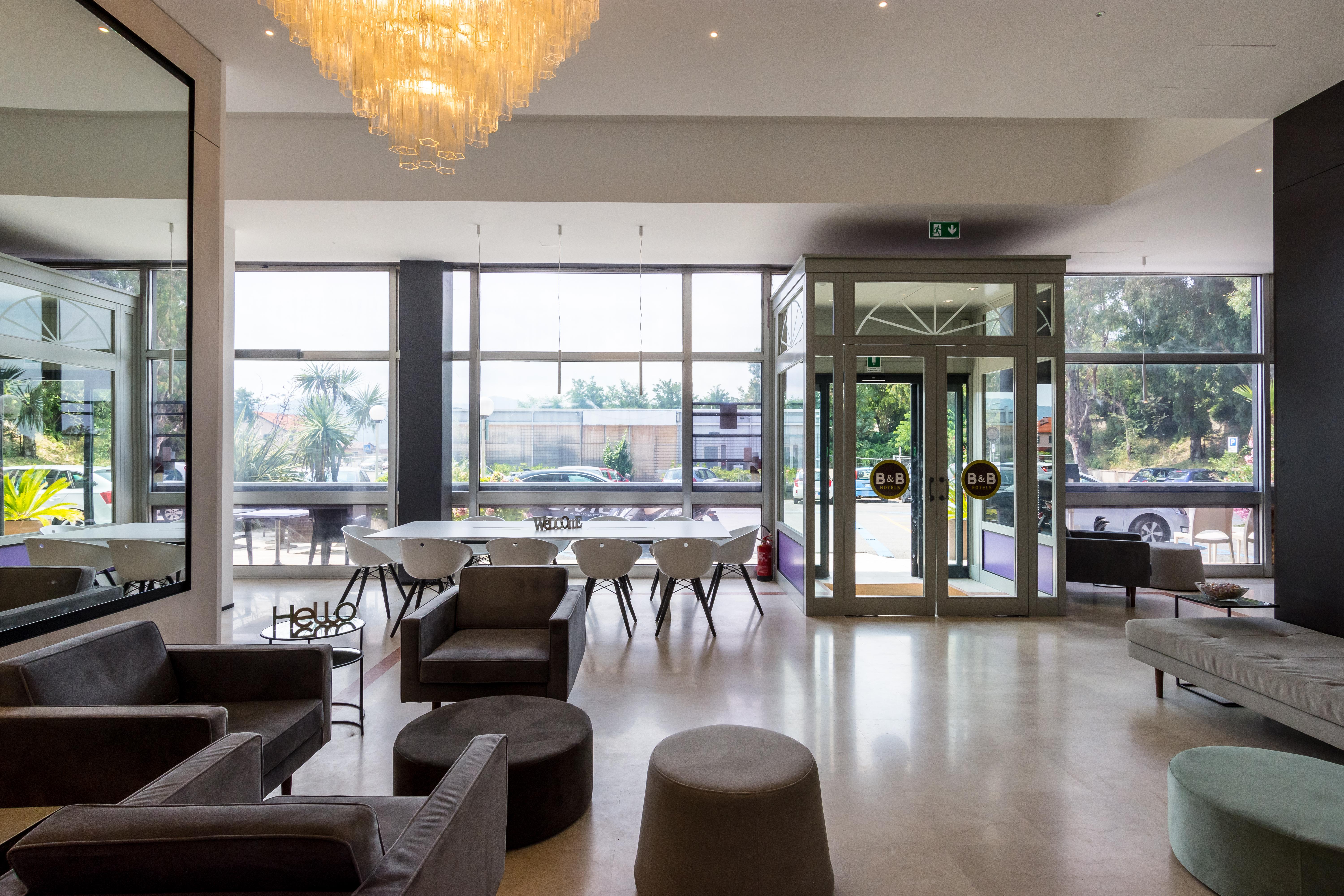 B&B Hotel Savona Eksteriør billede