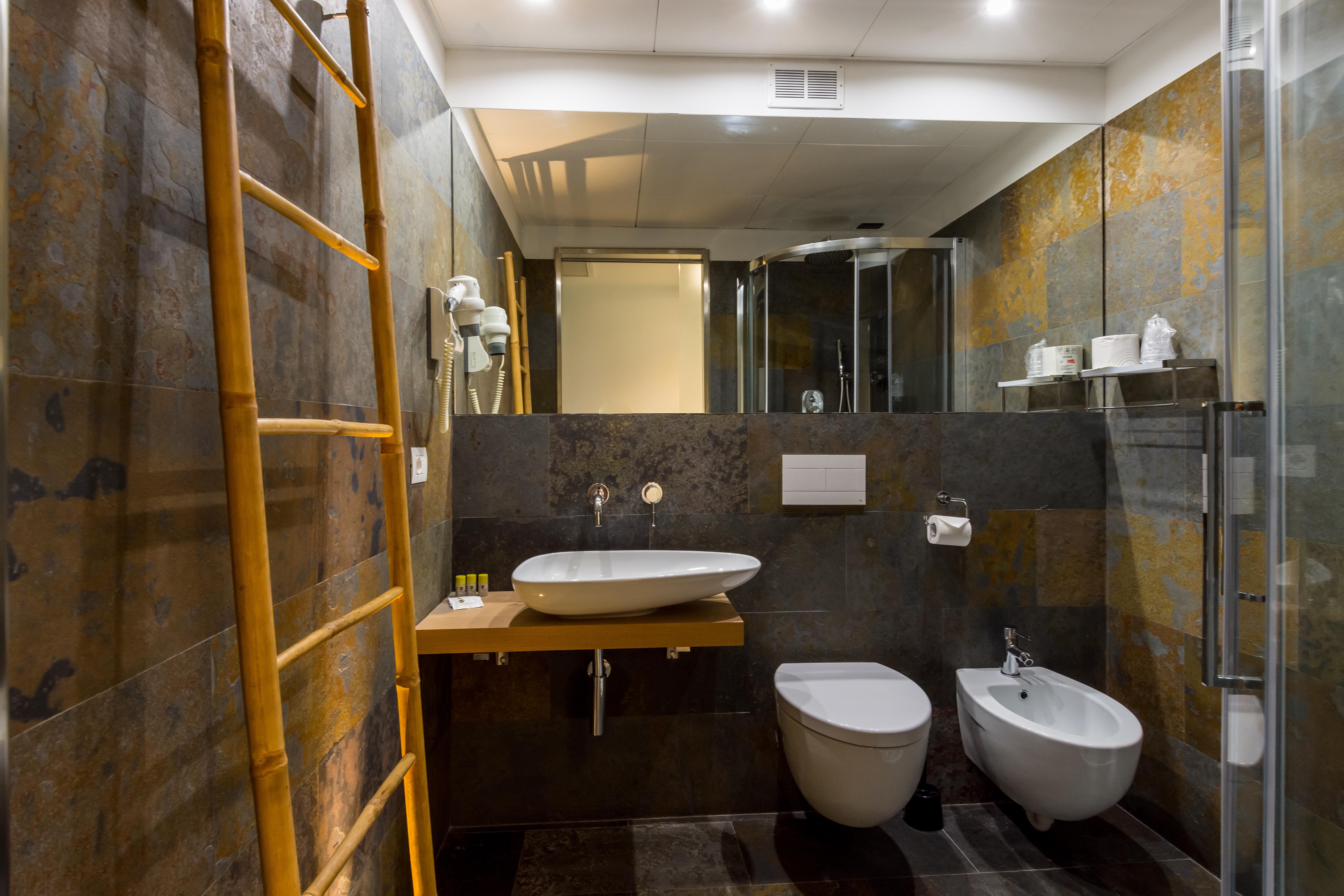 B&B Hotel Savona Eksteriør billede