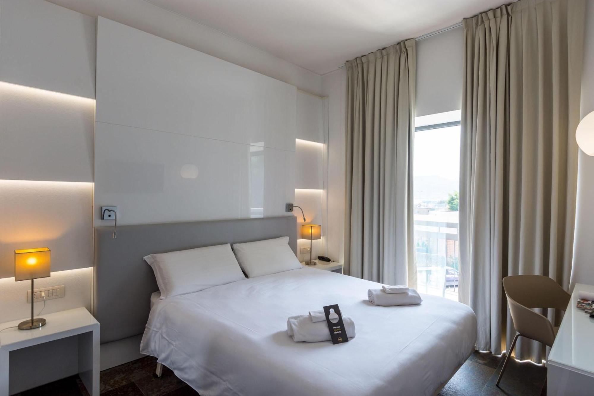 B&B Hotel Savona Eksteriør billede