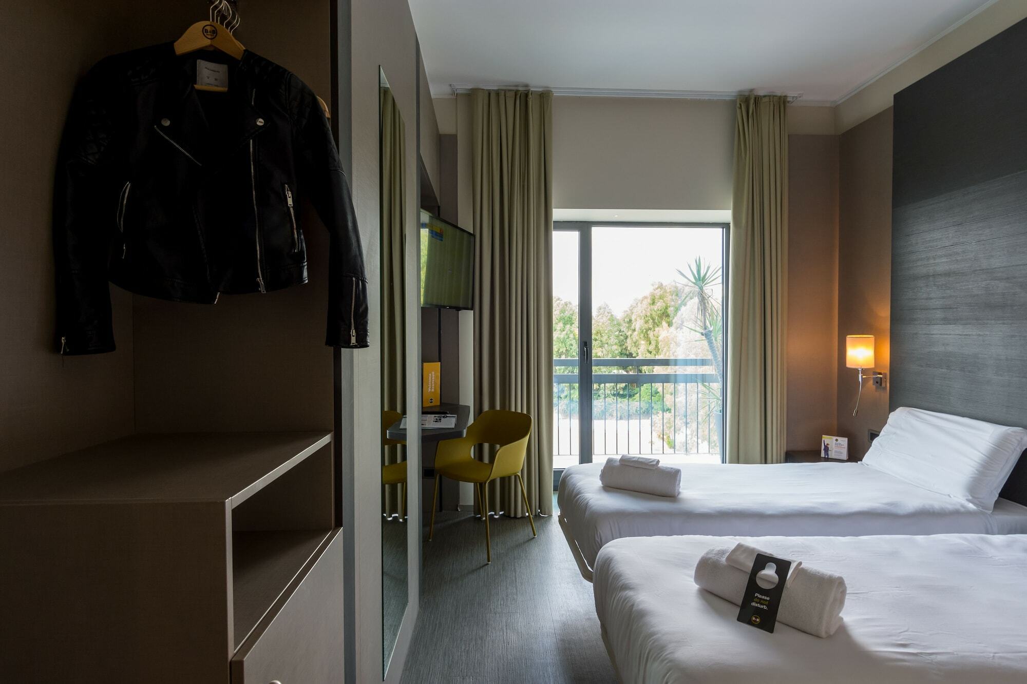 B&B Hotel Savona Eksteriør billede